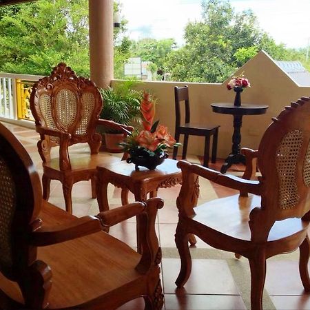 ปังเลา ไอส์แลนด์ ฟรานเซน เรสซิเดนซ์ Hotel Taporok ภายนอก รูปภาพ