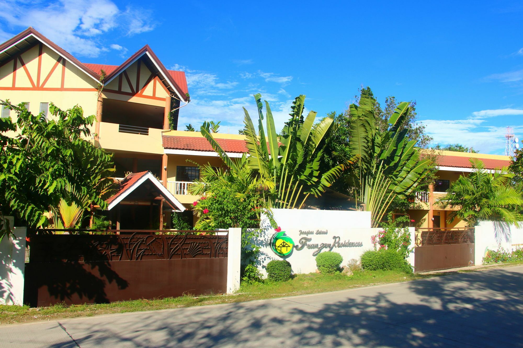 ปังเลา ไอส์แลนด์ ฟรานเซน เรสซิเดนซ์ Hotel Taporok ภายนอก รูปภาพ