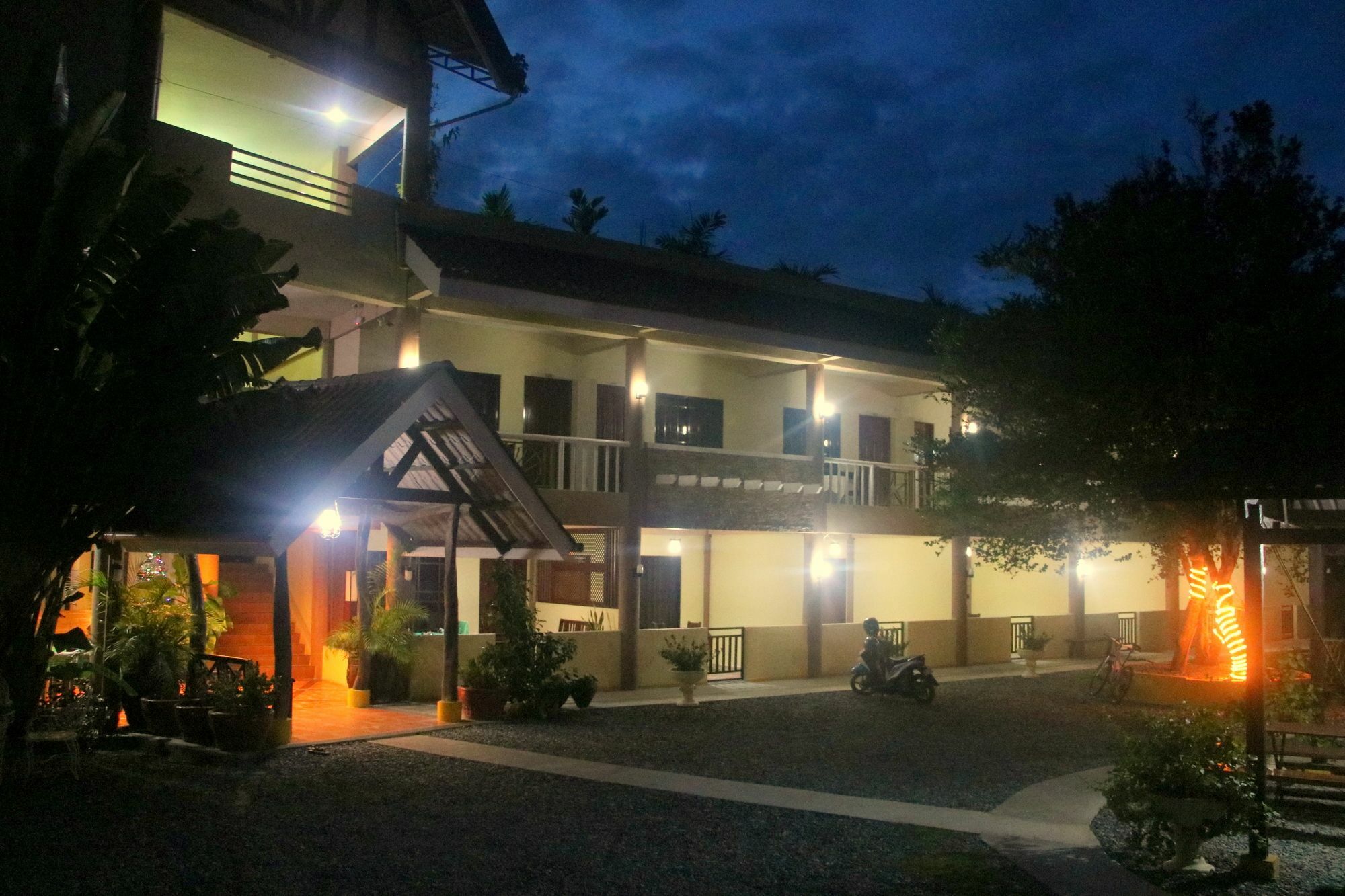 ปังเลา ไอส์แลนด์ ฟรานเซน เรสซิเดนซ์ Hotel Taporok ภายนอก รูปภาพ