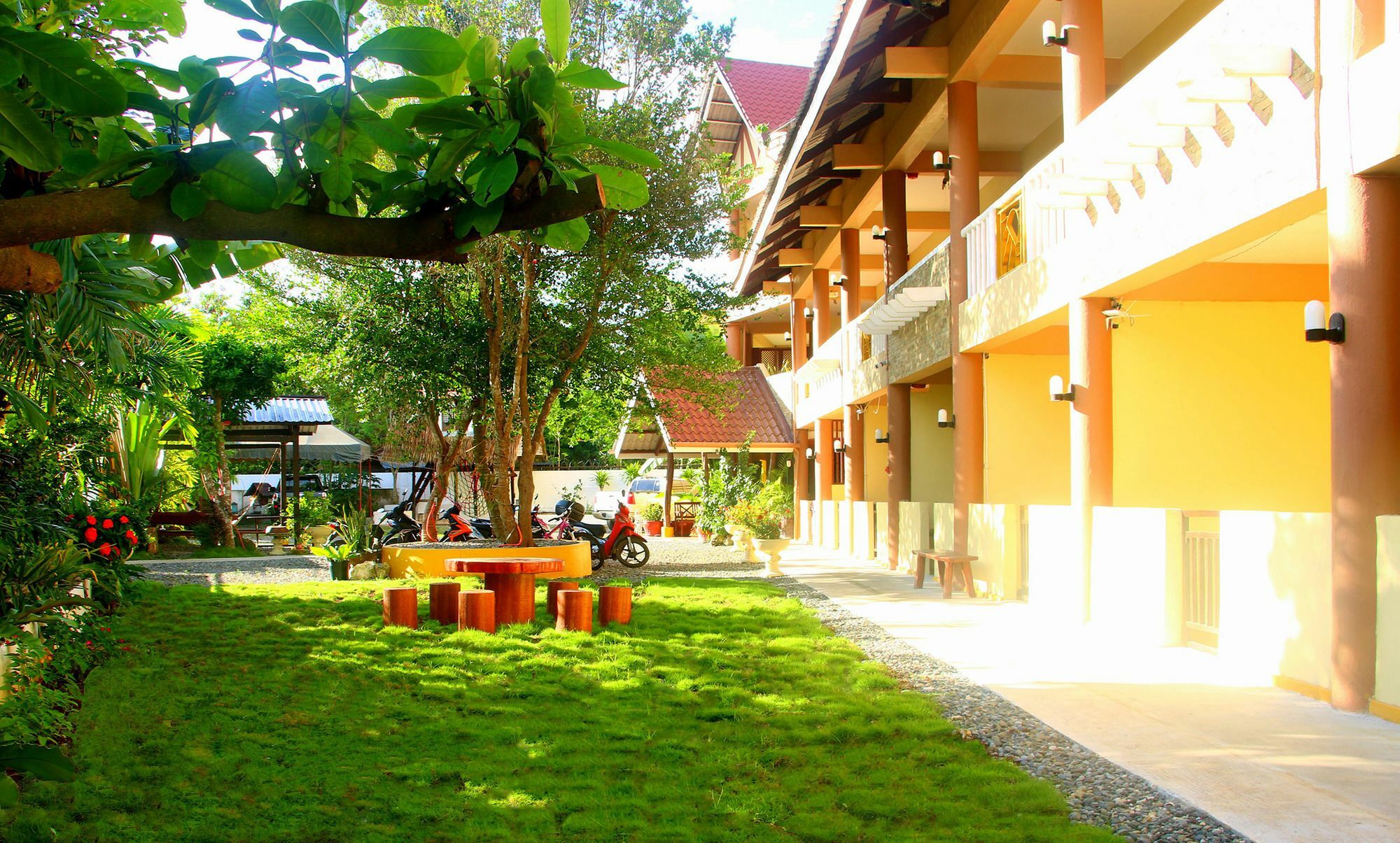 ปังเลา ไอส์แลนด์ ฟรานเซน เรสซิเดนซ์ Hotel Taporok ภายนอก รูปภาพ